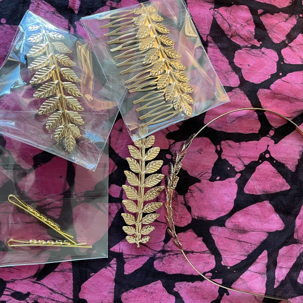 Wedding gold hair pieces